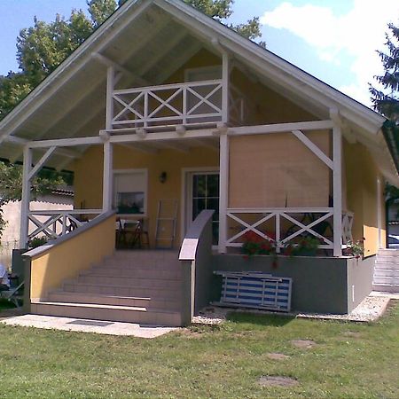 Rozmaring Ház Villa Balatonlelle Esterno foto